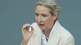 Störung bei Weidel-Interview: Jetzt ermittelt die Polizei gegen Demonstranten