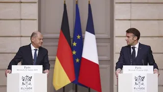 Macron e Scholz chiedono un&#39;Unione europea unita di fronte alle minacce di dazi di Trump