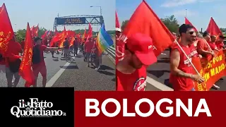 Sciopero metalmeccanici, a Bologna 10mila bloccano la tangenziale. “Saranno denunciati&quot;