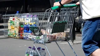 L&#39;inflazione spinge i belgi a fare la spesa in Francia