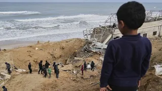 Gaza, nuovi attacchi israeliani uccidono 19 persone tra cui un dirigente di Hamas