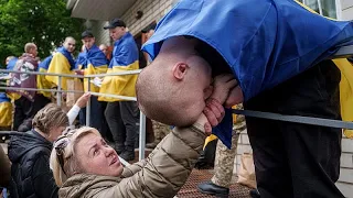 La Russie propose aux prisonniers de guerre ukrainiens de &quot;changer de camp&quot; pour &quot;occuper l&#39;Europe&quot;