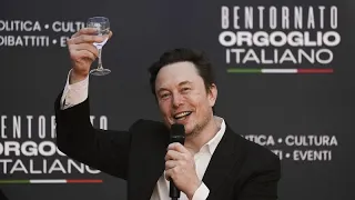 SPACE Musk e l&#39;Italia, gli investimenti di Space X e Starlink in cambio di un&#39;intesa con Meloni in Europa