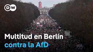 Miles protestan en Berlín para defender el llamado &quot;muro cortafuego&quot; contra la ultraderecha