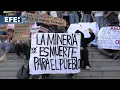 Cientos de salvadoreños protestan contra nueva ley de Bukele que permite la minería metálica