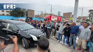 Los restos de Hugo &#39;el Cholo&#39; Sotil llegan al estadio de Alianza Lima