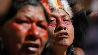 I Waorani dell&#39;Ecuador chiedono azioni legali contro i progetti petroliferi nell&#39;Amazzonia
