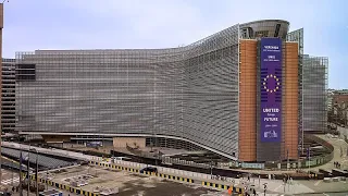S&U PLC [CBOE] Destra europea all’attacco delle Ong: pressing su Bruxelles dopo le accuse di finanziamenti occulti