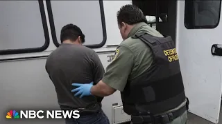White House memo says ICE may pause immigration enforcement action at some workplaces