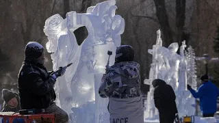 NO COMMENT: Las figuras del festival de esculturas de hielo en Pustevny, República Checa