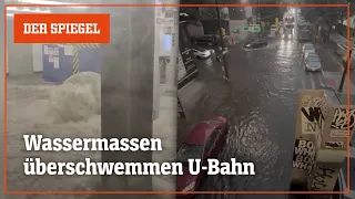 Unwetter in New York City: Wassermassen überschwemmen U-Bahn | DER SPIEGEL