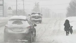 US snowstorm leaves four dead, hundreds of thousands without power