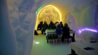 So sieht ein Weihnachtsessen in einem Restaurant am Polarkreis aus