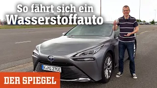 TOYOTA MOTOR CORP. Wir drehen eine Runde: Toyota Mirai - So fährt sich ein Wasserstoffauto | DER SPIEGEL