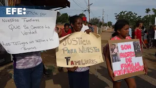 Venezolanos deportados a El Salvador &quot;no son delincuentes&quot;, aseguran sus familiares