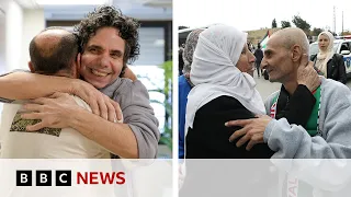 Israel releases 183 Palestinian prisoners and Hamas releases three Israeli hostages | BBC News