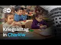 Leben im Untergrund: Wie der Ukraine-Krieg den Alltag in Charkiw bestimmt | DW Reporter