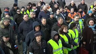 FORD MOTOR COMPANY Ford-Arbeiter protestieren gegen &quot;faschistische Methoden&quot;