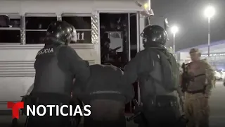 Familiares de inmigrantes venezolanos deportados a El Salvador demandarán | Noticias Telemundo