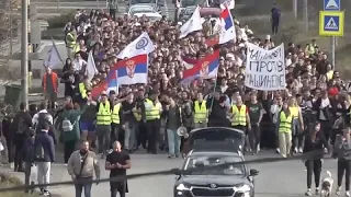 Serbische Studenten gehen weiter auf die Straße