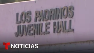 Demanda a autoridades tras ser supuestamente abusado por una trabajadora social | Noticias Telemundo