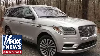 THE NAVIGATOR COMP The 2018 Lincoln Navigator is a smooth-sailing SUV