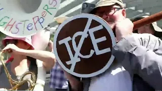 Los Ángeles vivió varias horas de reclamos y protestas pacíficas contra ICE