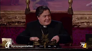 Il conclave secondo monsignor Pizzarro (Guzzanti) intervistato da Andrea Purgatori
