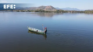 Salvadoreños piden proteger al Río Lempa, el más largo de Centroamérica, de la explotación minera