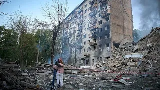 Le nombre de morts augmente à Kyiv, l&#39;UE qualifie Moscou de &quot;menace&quot;