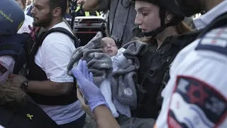 Ospedale israeliano colpito da missili iraniani: decine di feriti, Netanyahu promette ritorsioni