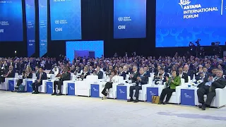 Le forum d&#39;Astana demande une réforme mondiale, la paix et la coopération pour le climat