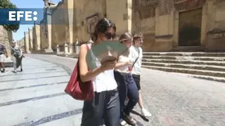 Catorce comunidades en aviso por calor, diez con nivel naranja y hasta 43º en Andalucía