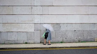 Sturm &quot;Herminia&quot; bringt heftigen Regen und Stürme nach Europa - 1 Todesopfer