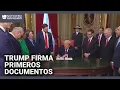 S&U PLC [CBOE] - El momento en que Trump firma los primeros documentos tras su posesión presidencial