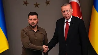 Zelensky en Turquie pour discuter sécurité alimentaire et échange de prisonniers avec Erdoğan