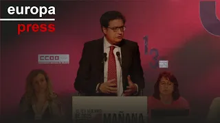 Óscar López dice que Ayuso busca &quot;mover la silla&quot; a Feijóo con el Congreso del PP
