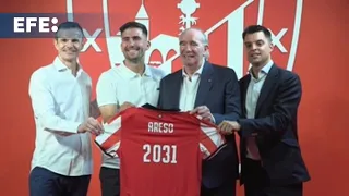 El Athletic presenta al lateral Jesús Areso