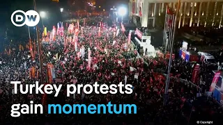 Despite a demonstration ban hundreds of thousands protest opposition politician’s arrest | DW News