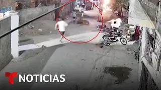 En video: Un león fugitivo ataca a una mujer y dos niños en Pakistán