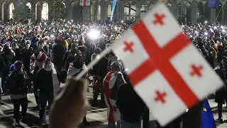 Deuxième semaine de manifestations dans toute la Géorgie contre la suspension des négociations d&#39;…